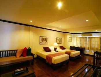 Cucumber Inn Suite Pattaya Exterior photo