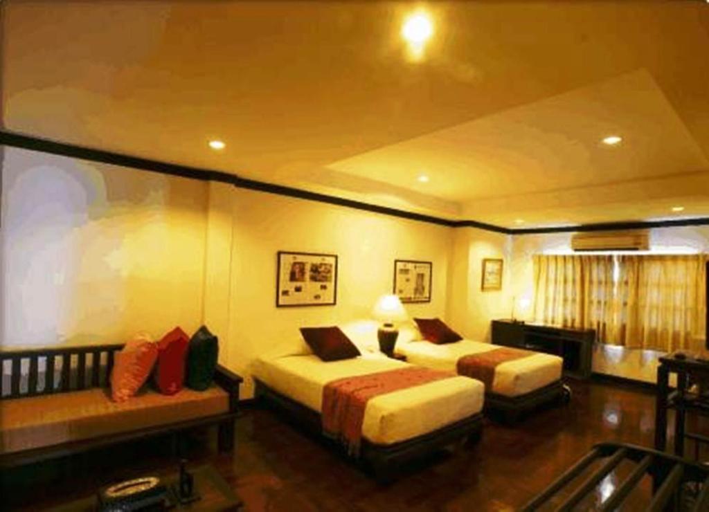 Cucumber Inn Suite Pattaya Room photo